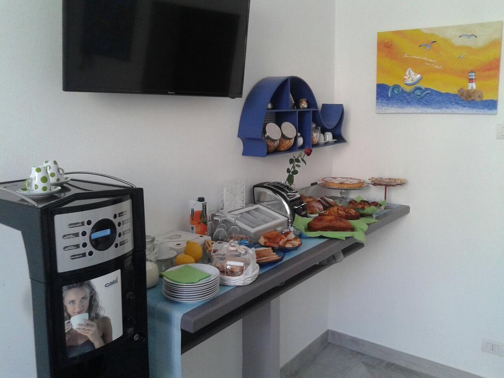 Porto Di Mare B&B Джовинаццо Экстерьер фото